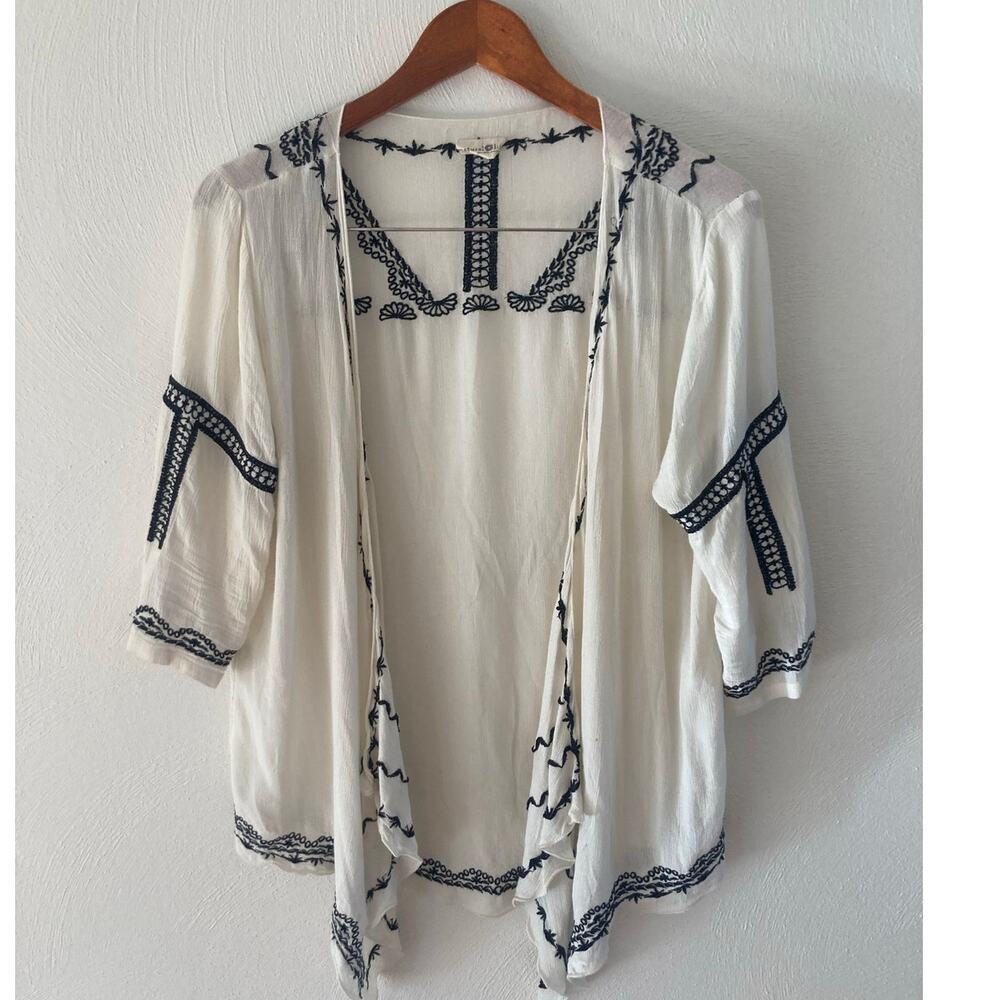 Natural Life White Crepe Gauzy Open Front Embroidered Boho Kimono One Size